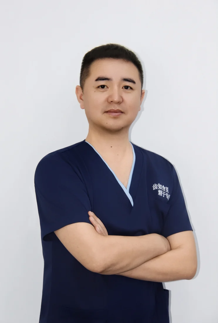 付健生院长 / 医师形象照